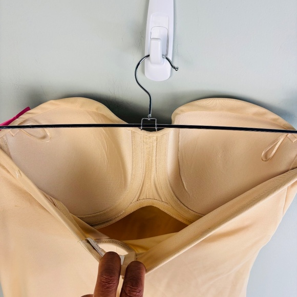 MaidenForm Firm Control Strapless Slip NWT Size 38B - Picture 5 of 5
